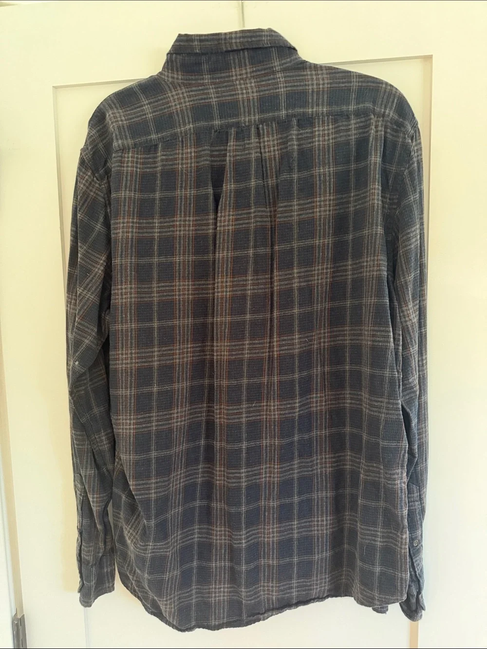 Levi's Men's Navy Plaid Button-Down Shirt XL Slim